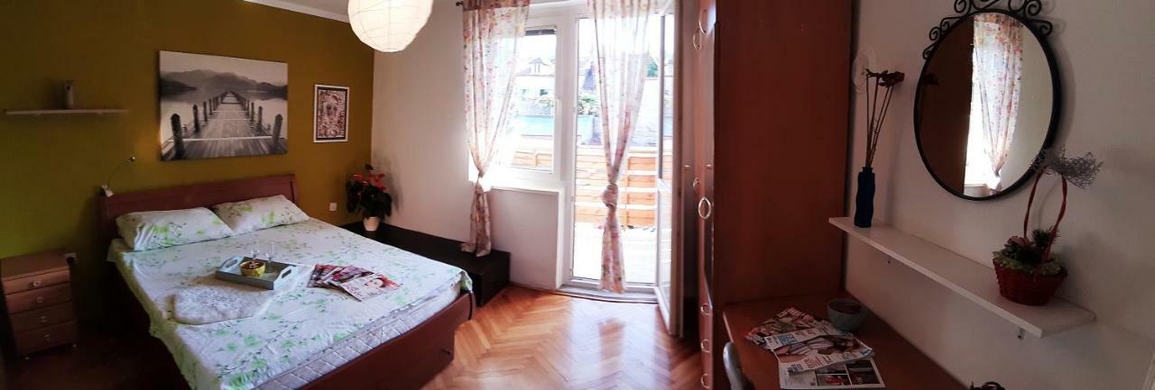 Apartment The Royal Square Cetinje Buitenkant foto